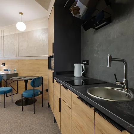 Jam Miskevycha Aparthotel 4*